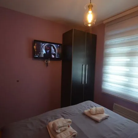 Eol Apartman *